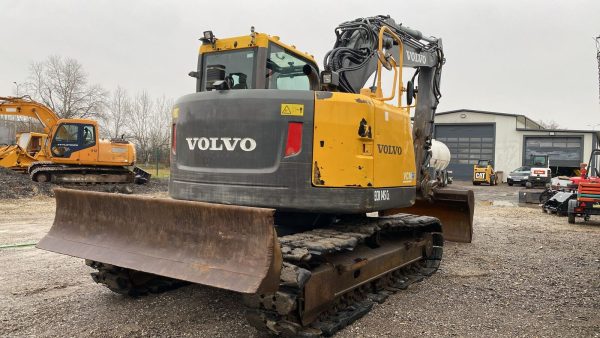 Volvo – gusjenični bager – ECR 145