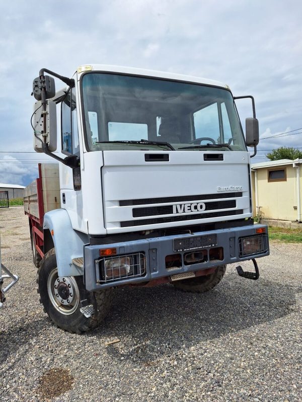 IVECO – kamion s ravnom platformom – 95E21