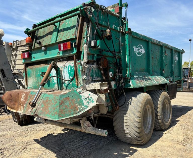 manure-spreader-Tebbe-180-1751796584214339725_orig_2d10fbb51bc77b35ae67731150f82aeb-25070613084482467700