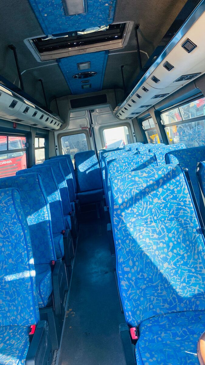 passenger-van-IVECO-Daily-1761918224715232094_orig_c4e56852533f23e5678d2a3e9bac4fc2-25103115421675555400