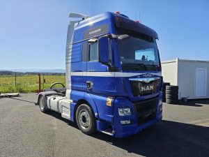 MAN – kamionski tegljač – 440